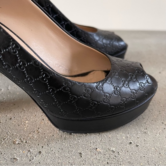 GUCCI Microguccissim Peep Toe Leather Pumps in Black - Picture 3 of 7